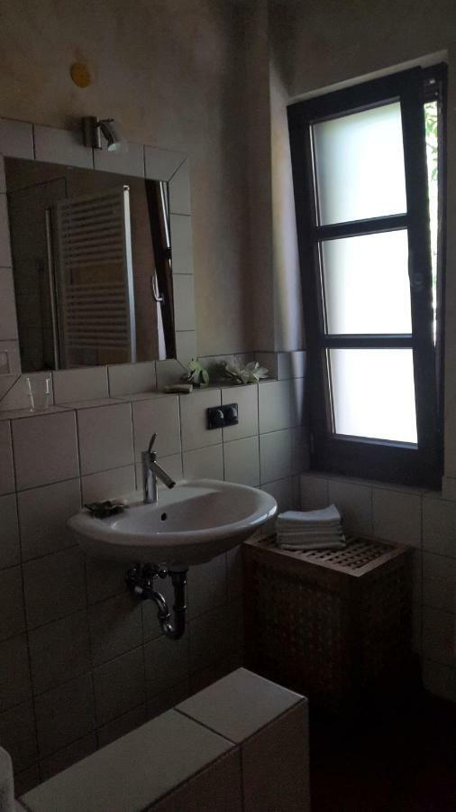Messezimmer Naehe Zentrum Köln Eksteriør billede